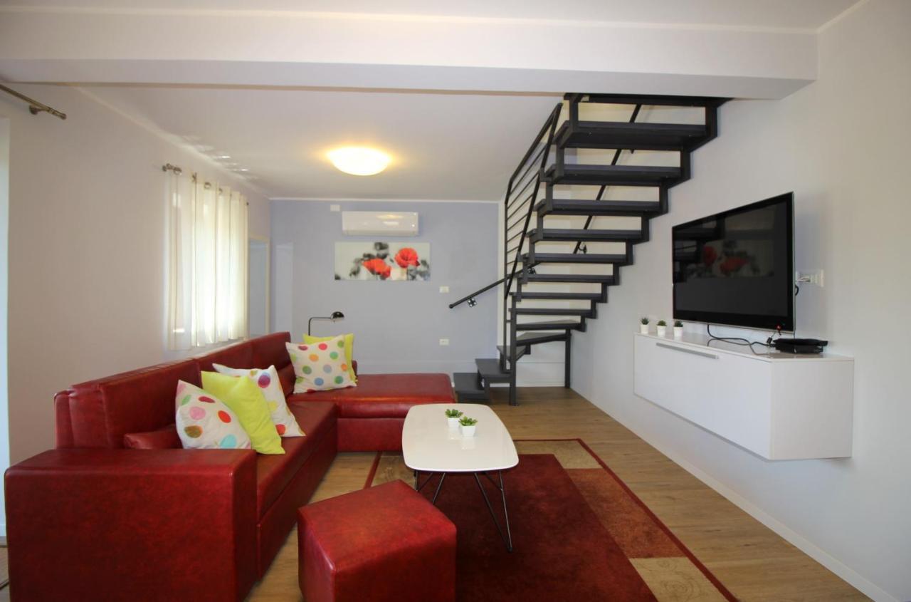 Apartments Tancel Porec Esterno foto