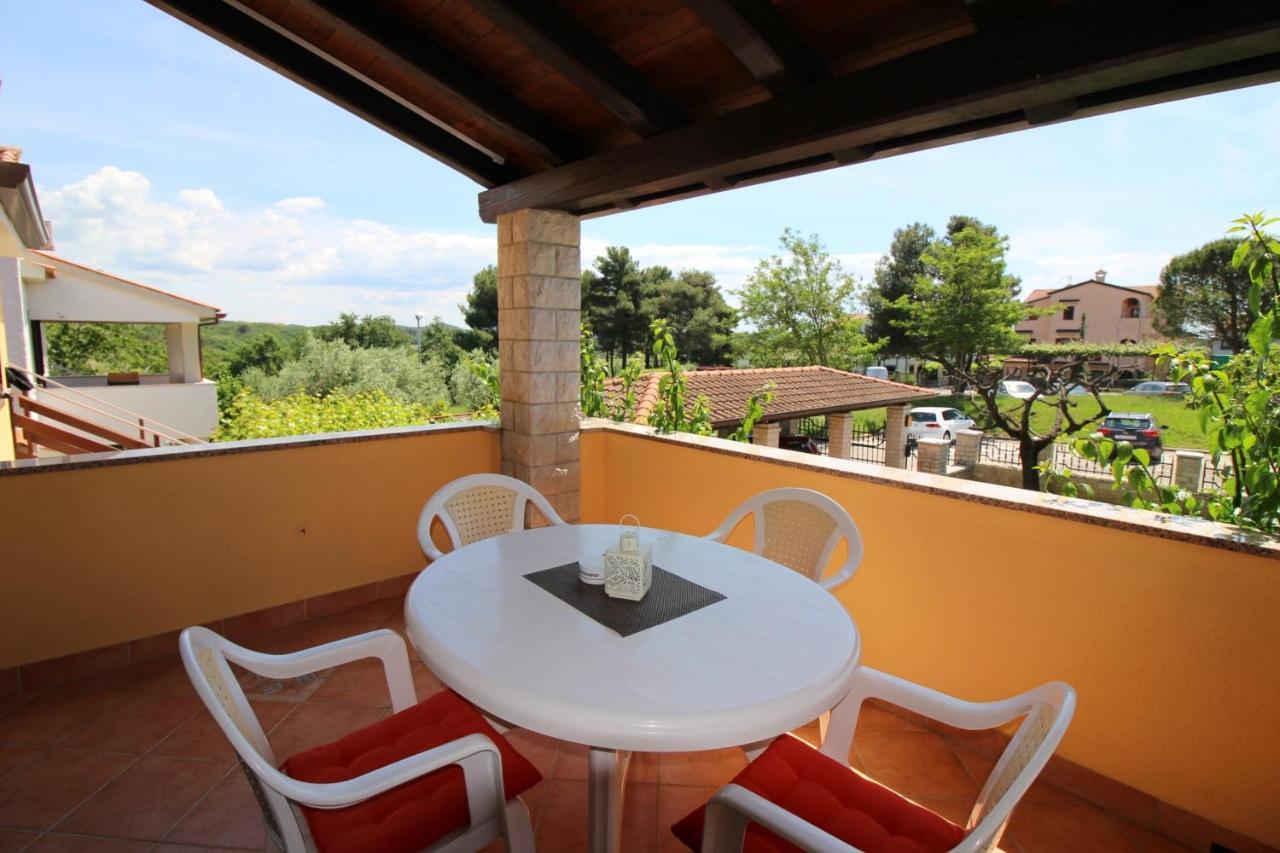 Apartments Tancel Porec Esterno foto