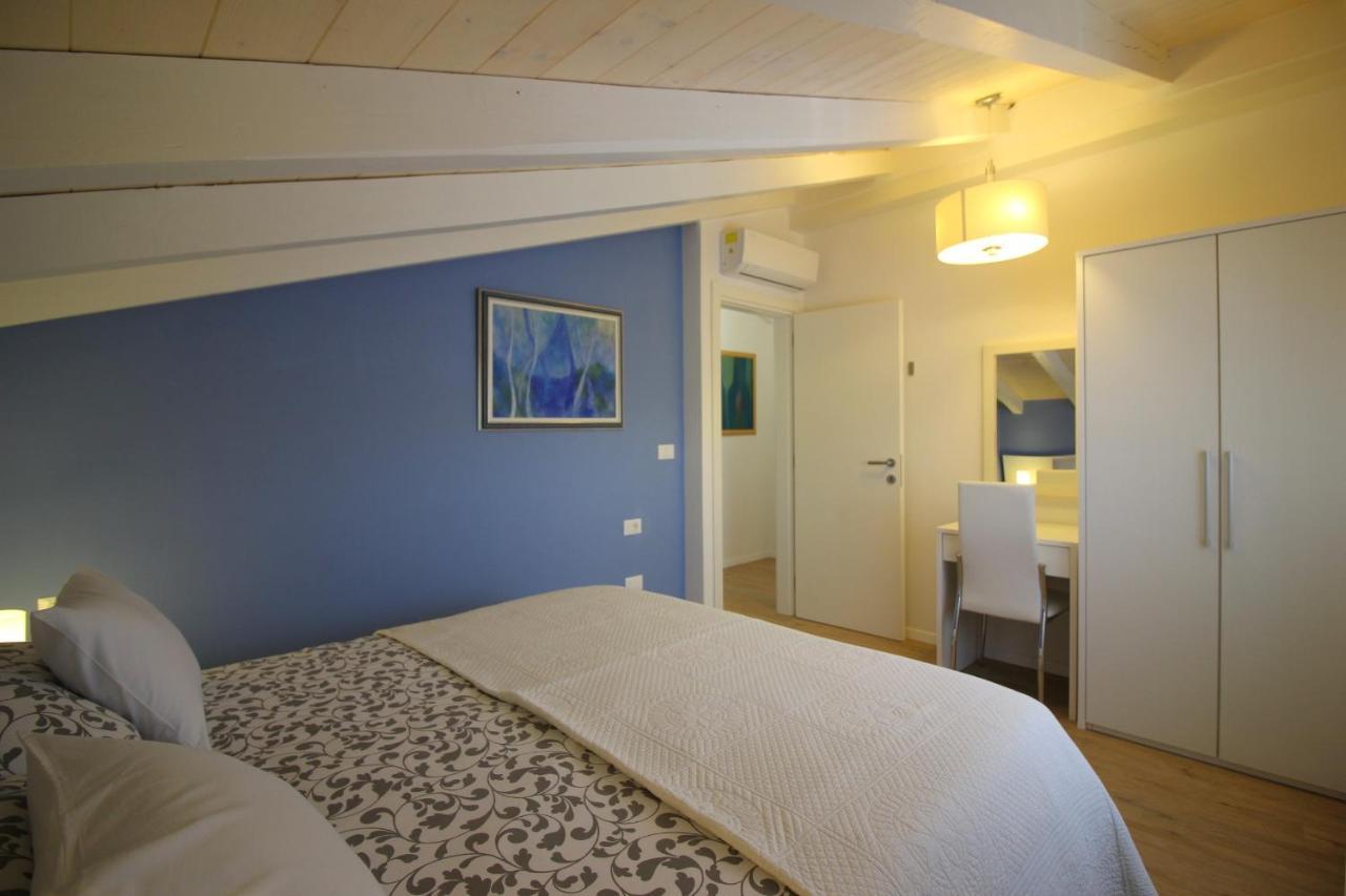 Apartments Tancel Porec Esterno foto